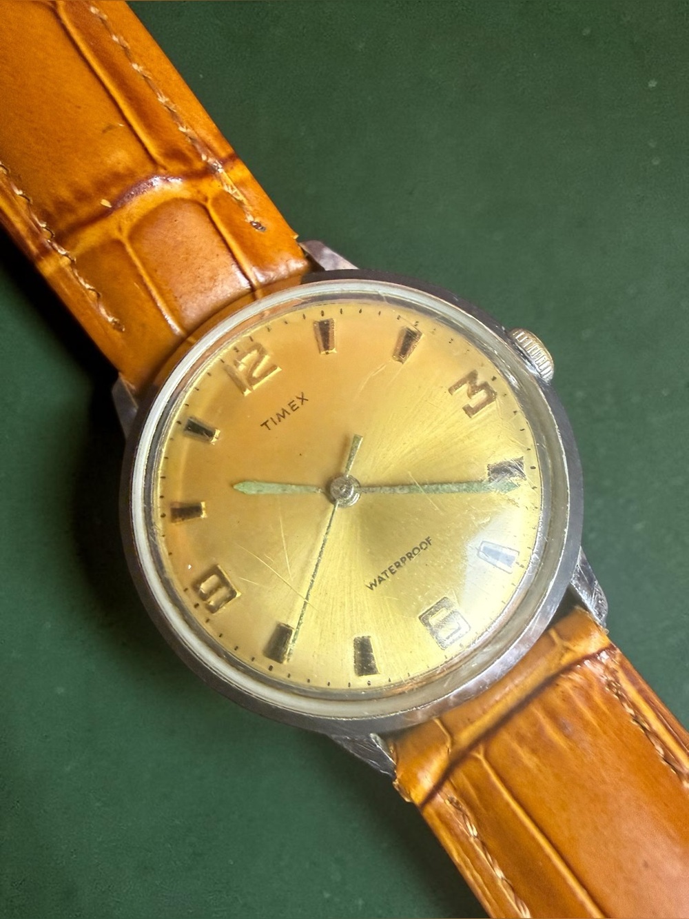 Vintage 1968 Timex Men’s Mechanical Watch Gold Dial Waterproof Manual Wind Runs